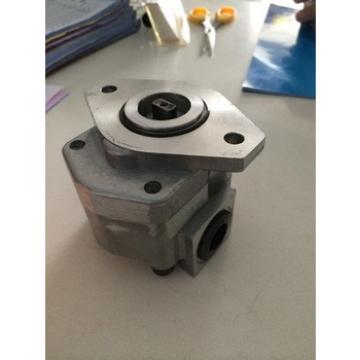Excavator engine spare parts E320B hydraulic pilot pump gear pump 126-2016