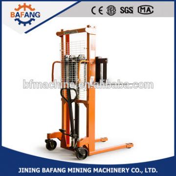 Hand manual 1.5T hydraulic lifting 1.6m mobile forklift