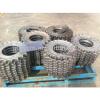 Excavator sprocket tooth roller driving pulley track shoe